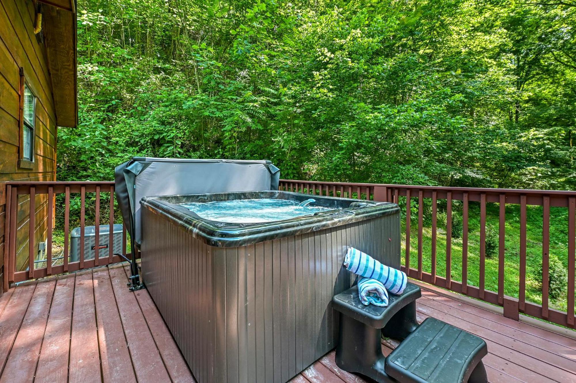 Smoky Mountains Hut Tub Cabin Dog Friendly Sevierville Luaran gambar